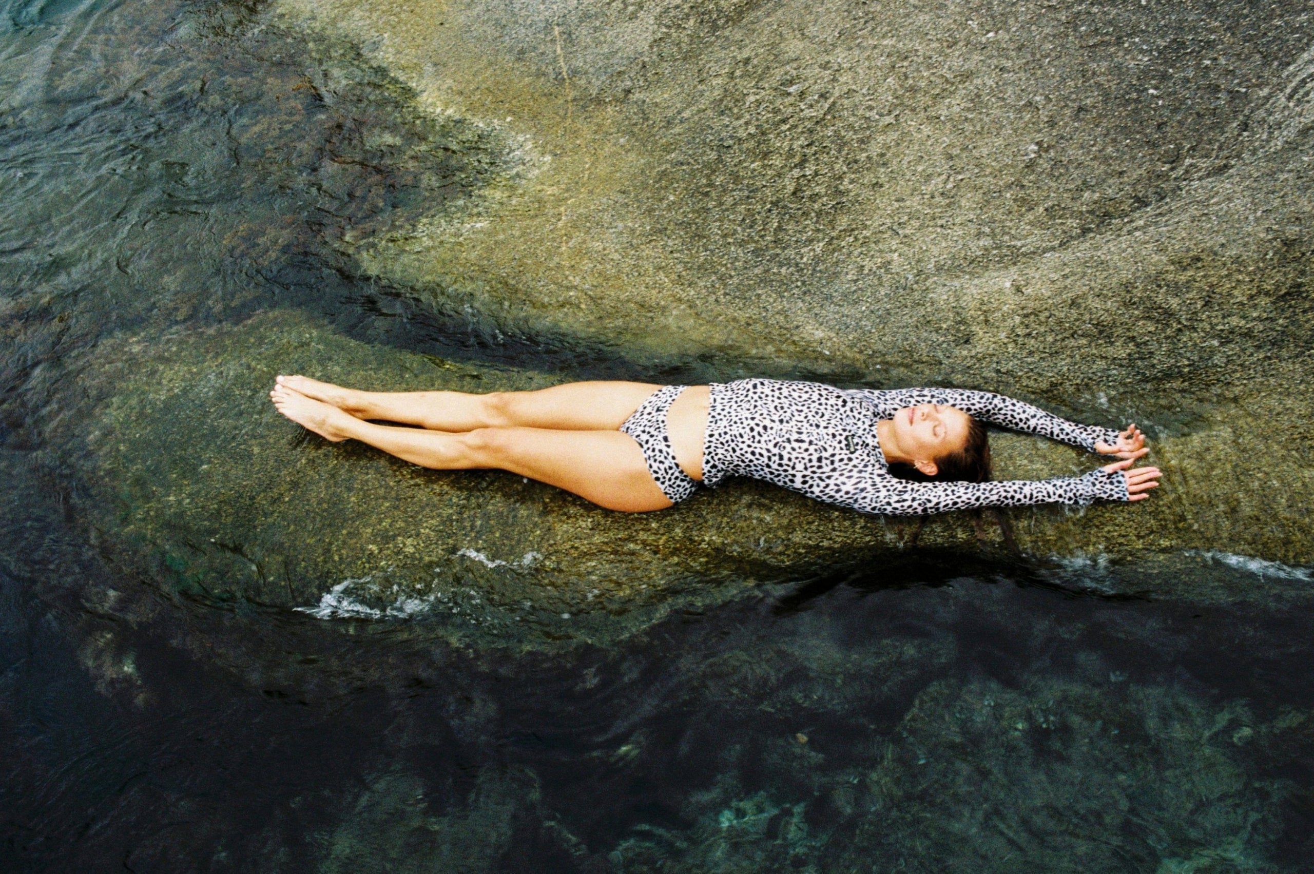 UPF50+ swimwear and UV protective clothing for women and men. Sun safety meets style, comfort, and sustainable design. Discover Recreative Sun